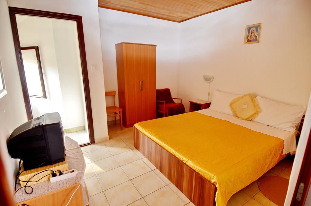 Mon Perin Castrum - Adriano