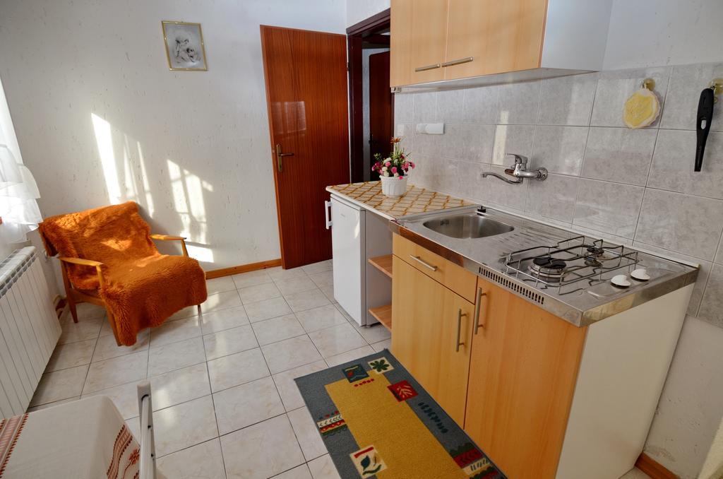 Mon Perin Castrum - Adriano Apartment