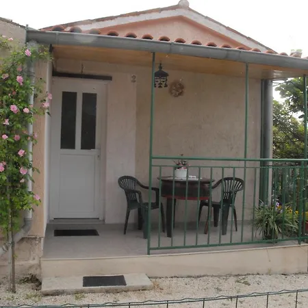 Mon Perin Castrum - Studio Apartment Adriano Bale Exterior photo