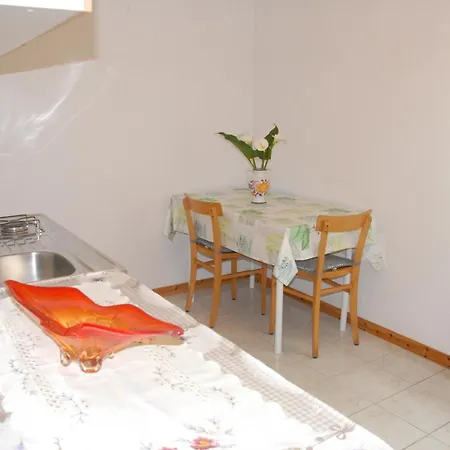 Mon Perin Castrum - Studio Apartment Adriano Bale Exterior photo